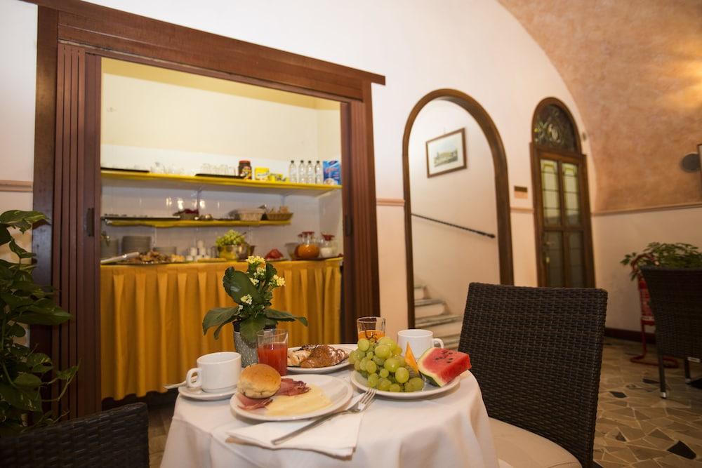 Gaudi Guesthouse Ρώμη Εξωτερικό φωτογραφία